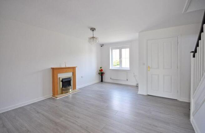 House in Newport - View 4
