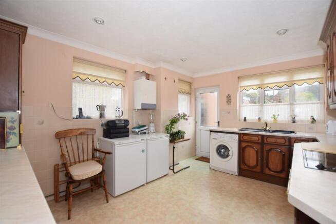 Kitchen/Breakfast Room