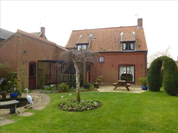 Photo 10