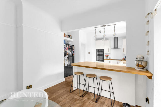 3 bed Semi-Detached for sale Image 11