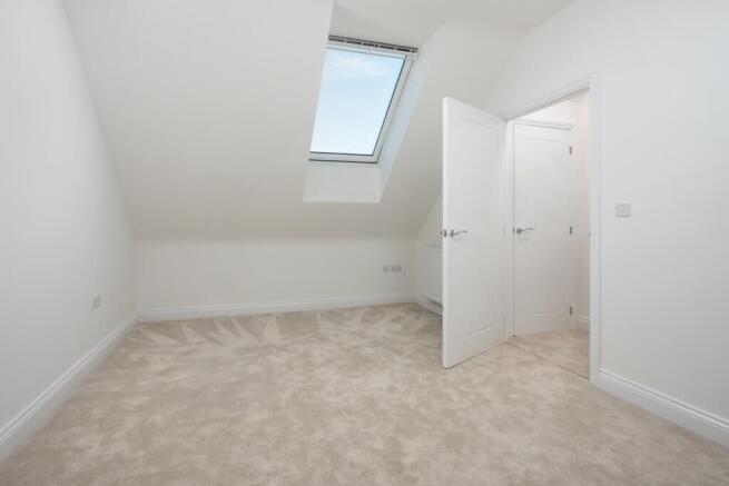 3 bed Terraced for sale Image 4