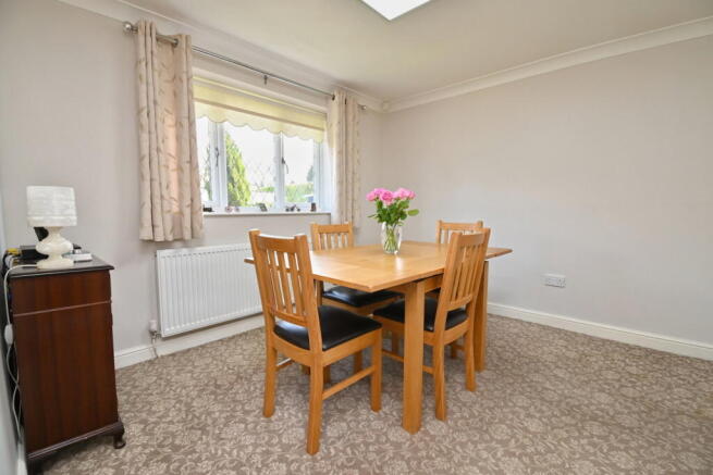 4 bed Detached Bungalow for sale Image 5