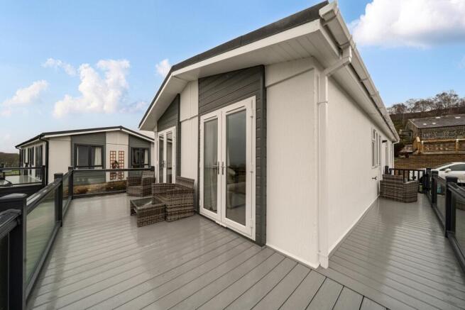 2 bed Park Home for sale Image 12