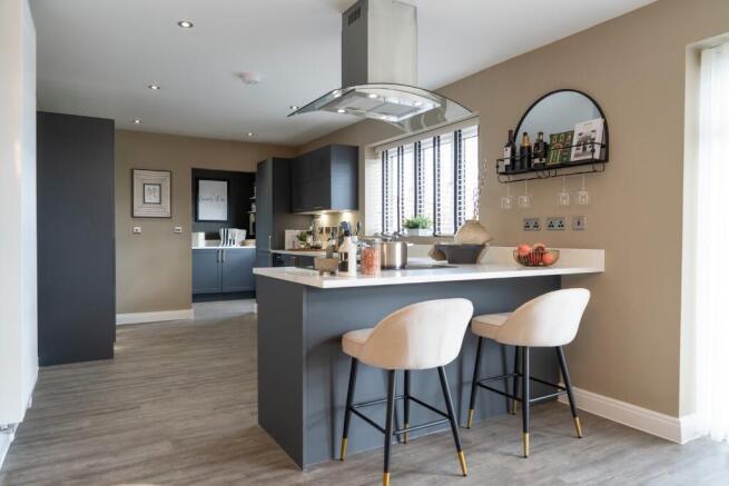 4 bed Detached for sale Image 10