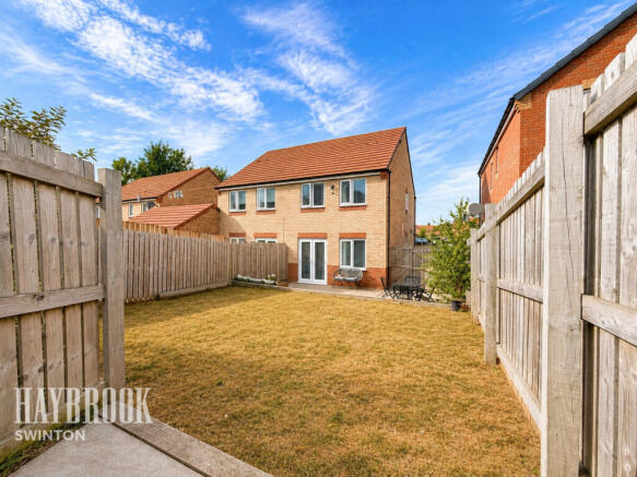3 bed Semi-Detached for sale Image 9