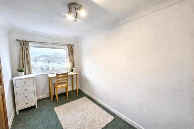 3 bed Semi-Detached for sale Image 6