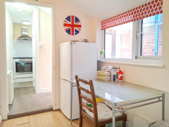 60 Polden Street, Bridgwater, Somerset TA6 5EW photo 4