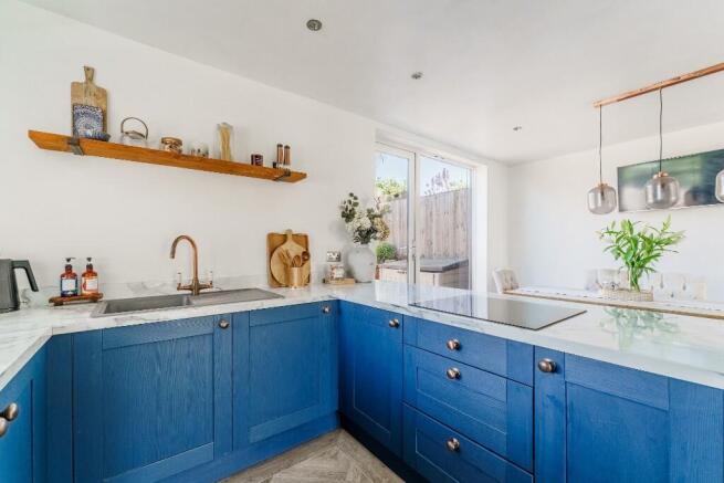 3 bed Semi-Detached for sale Image 4