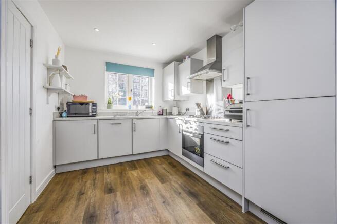 37 Admiralty Crescent, Havant-PorticoMarketing-Nex