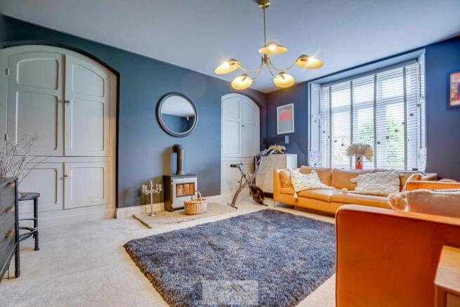 4 bed Semi-Detached for sale Image 10