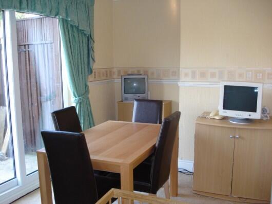 DINING ROOM SHOT
