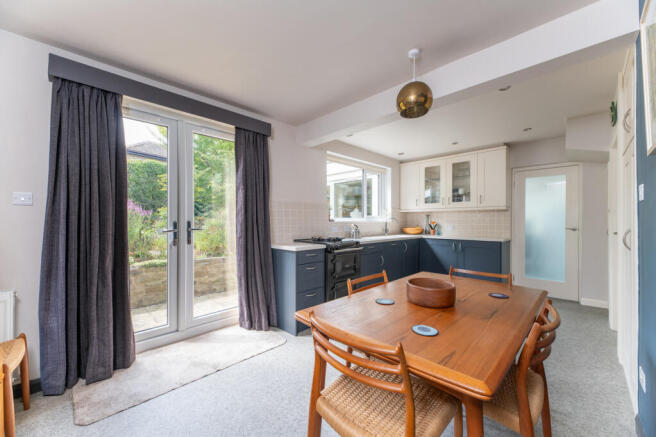 3 bed Semi-Detached for sale Image 7