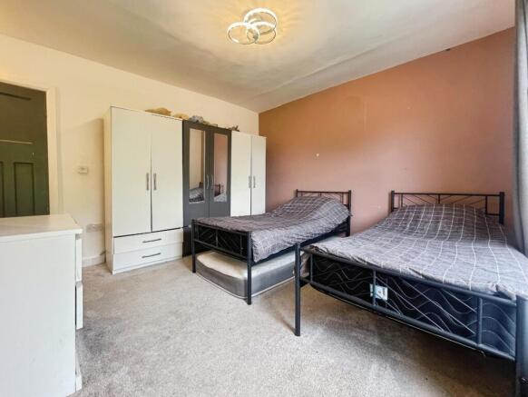 3 bed Semi-Detached for sale Image 7