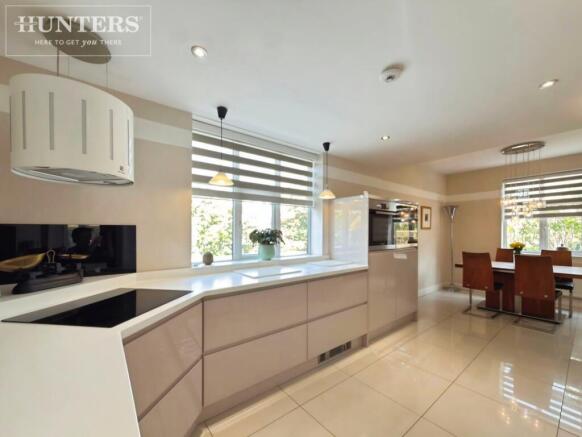 3 bed Detached Bungalow for sale Image 3