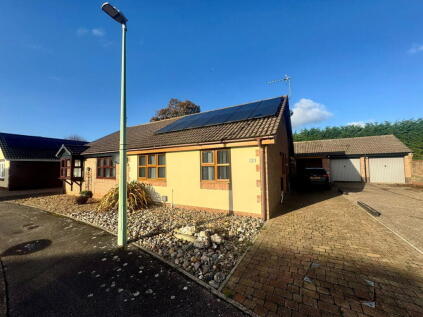 Fen Green Close, Lowestoft, NR32 3QW