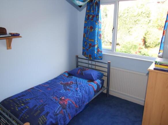 BEDROOM 2
