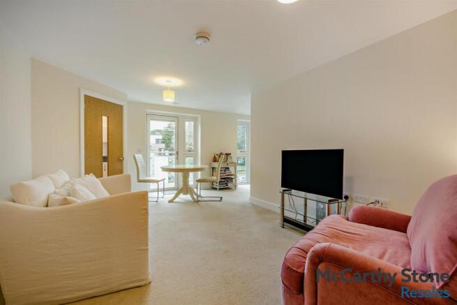 8683834-interior05-800.jpg