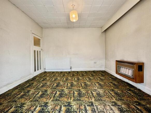 3 bed Semi-Detached for sale Image 7