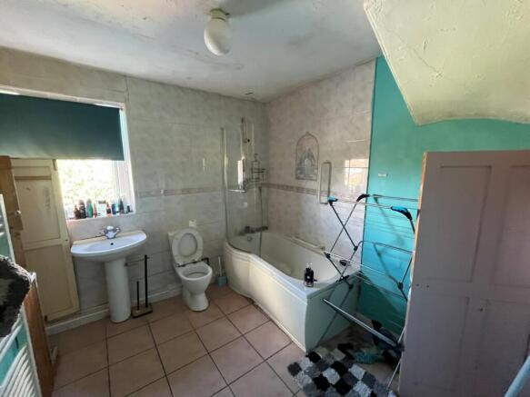 5 bed Terraced for sale Image 5