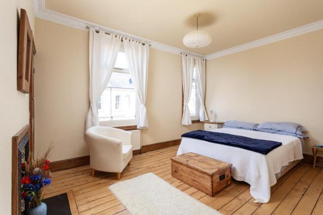 3 bed Terraced for sale Image 7