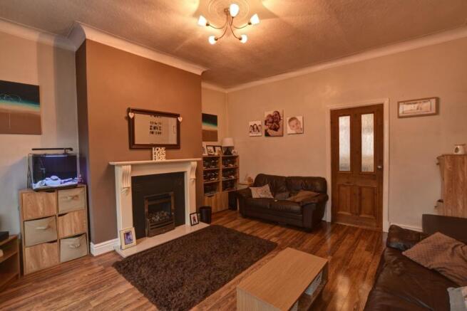 Livingroom2.jpg