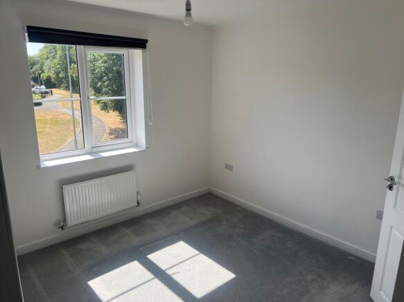 3 bed Detached to rent Image 8