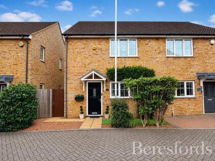 Tindall Mews, Hornchurch, RM12