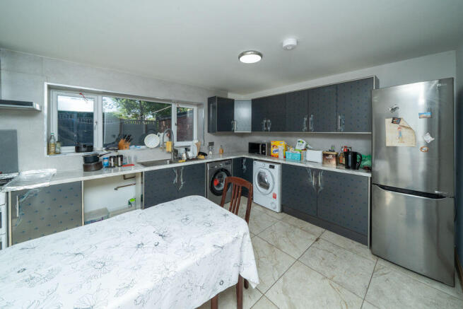 BREAKFAST KITCHEN