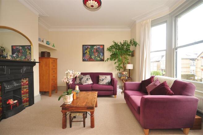 Lounge 2