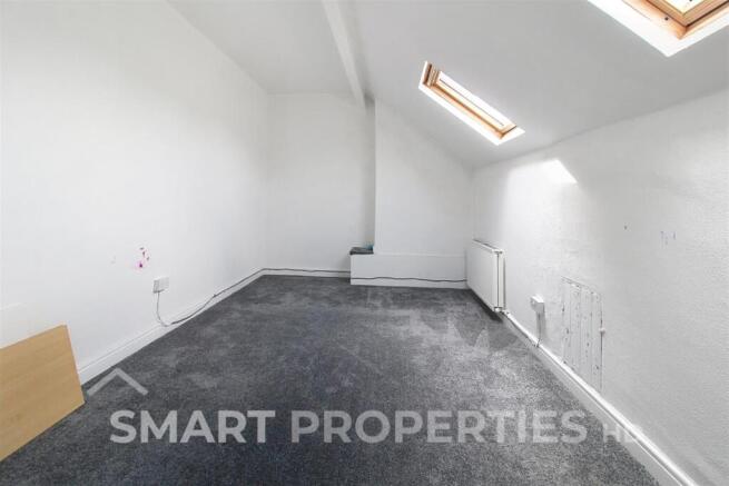 3 bed Terraced to rent Image 11