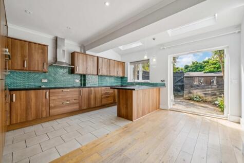 Kingscote Road, New Malden, London, KT3