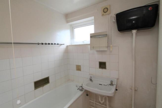 Bathroom.JPG