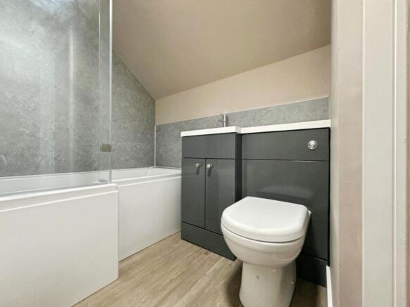 1 bed Apartment to rent Image 9