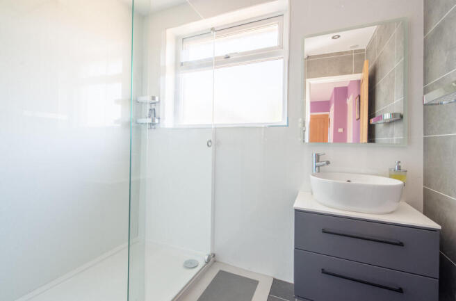 3 bed Semi-Detached for sale Image 11
