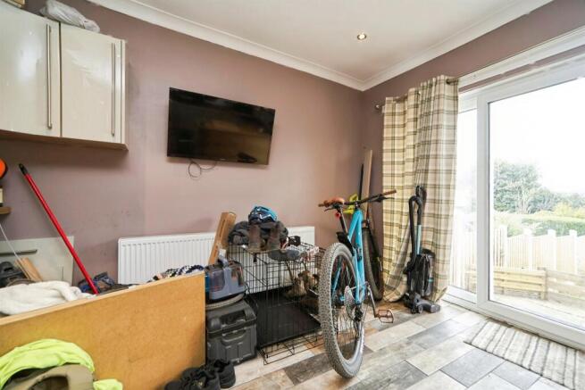 3 bed Semi-Detached for sale Image 7