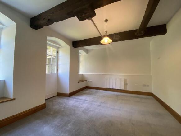 1 bed Apartment to rent Image 4