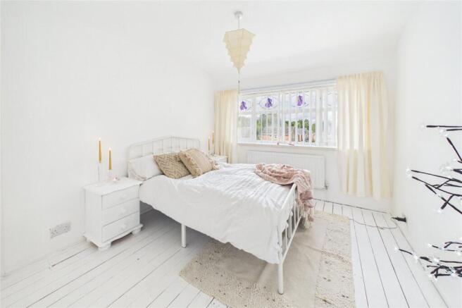 3 bed Semi-Detached for sale Image 12
