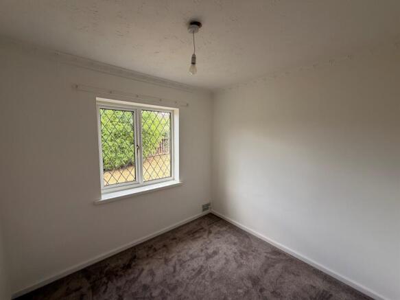 2 bed Semi-Detached Bungalow for sale Image 7
