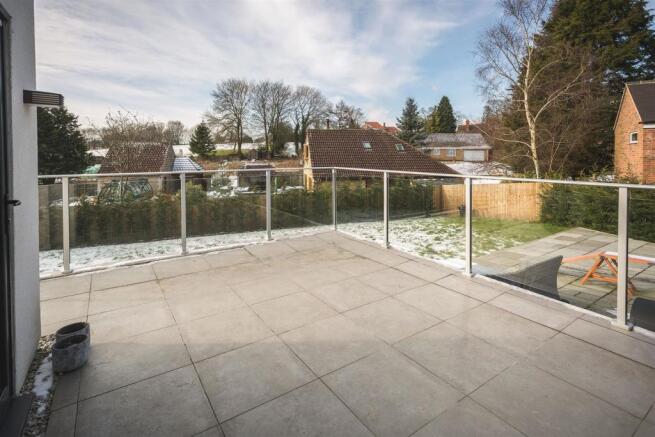 sun terrace2.jpg