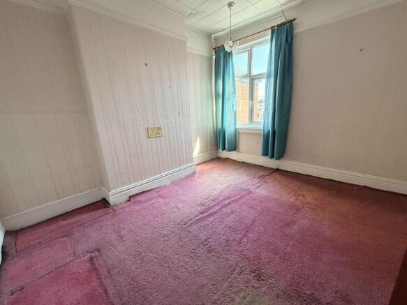 3 bed Terraced for sale Image 7