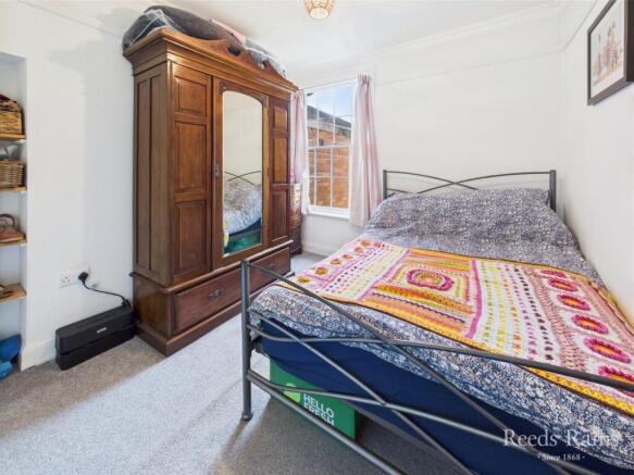 3 bed Terraced for sale Image 9