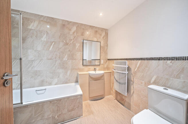 1297535-3-682deaa...