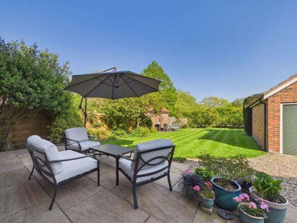 4 bed Detached for sale Image 4