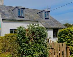 Chestnut Cottage, Backlands Farm, The Street, Bridport DT6 6PN