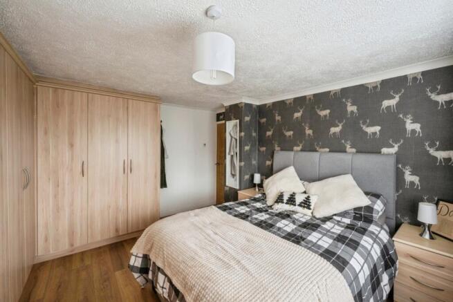 3 bed Semi-Detached for sale Image 5