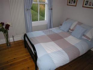 BEDROOM 2: