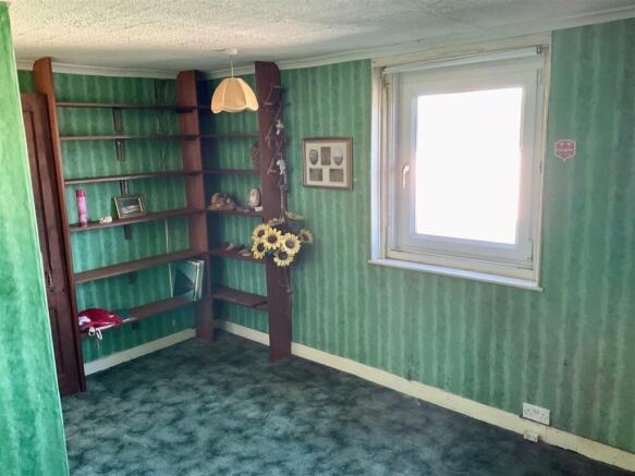 bedroom 3.jpg
