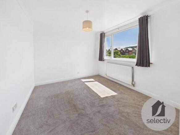 3 bed Semi-Detached for sale Image 11