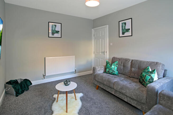 4 bed Terraced to rent Image 6