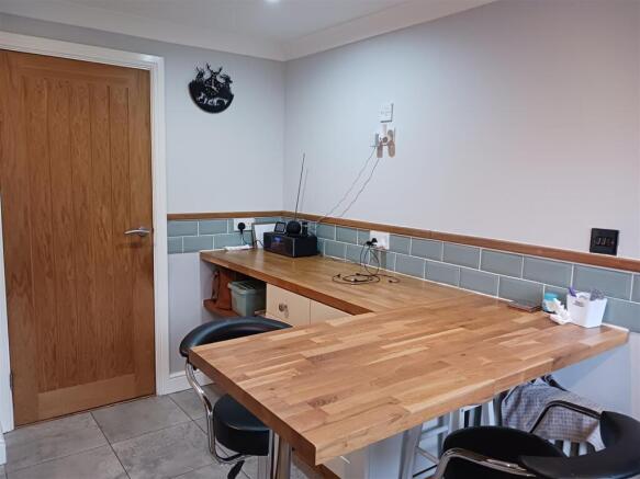 3 Allen Road, Coningsby photo 4